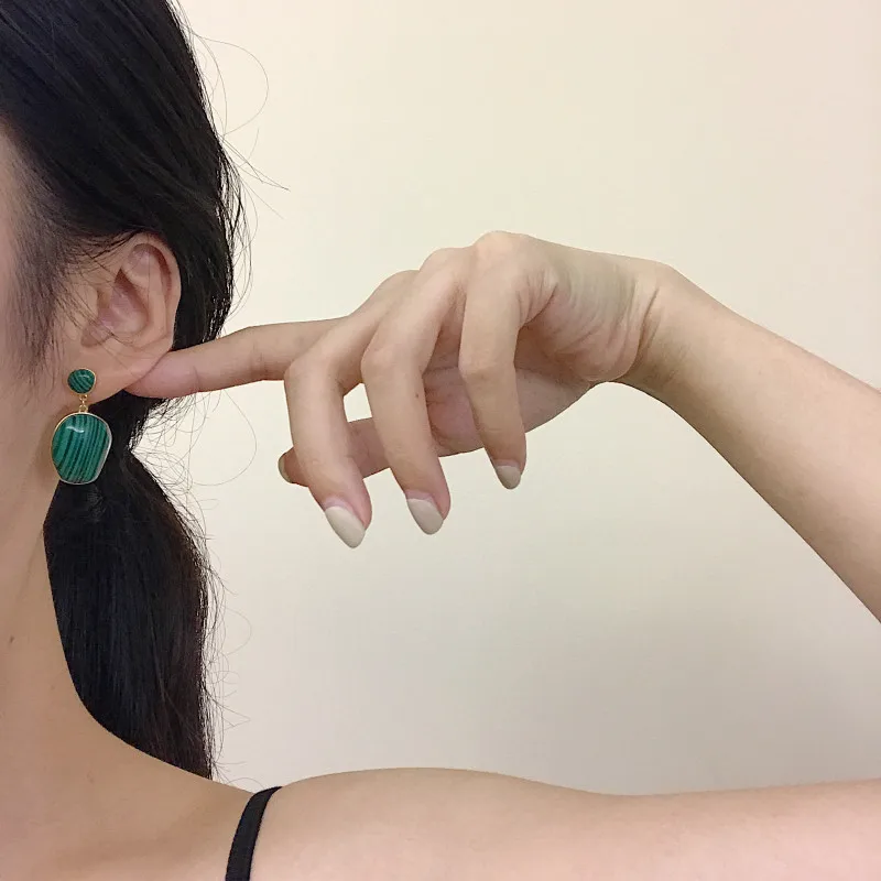 Женские серьги из серебра 925 пробы с малацитом зеленые/белые керамические модные