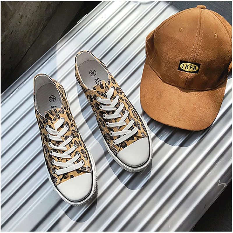 

Fashionable and Breathable Men's Shoes Spring Leopard Print Canvas Shoes Sports Leisure Trend Men's Shoes Student Running Shoes