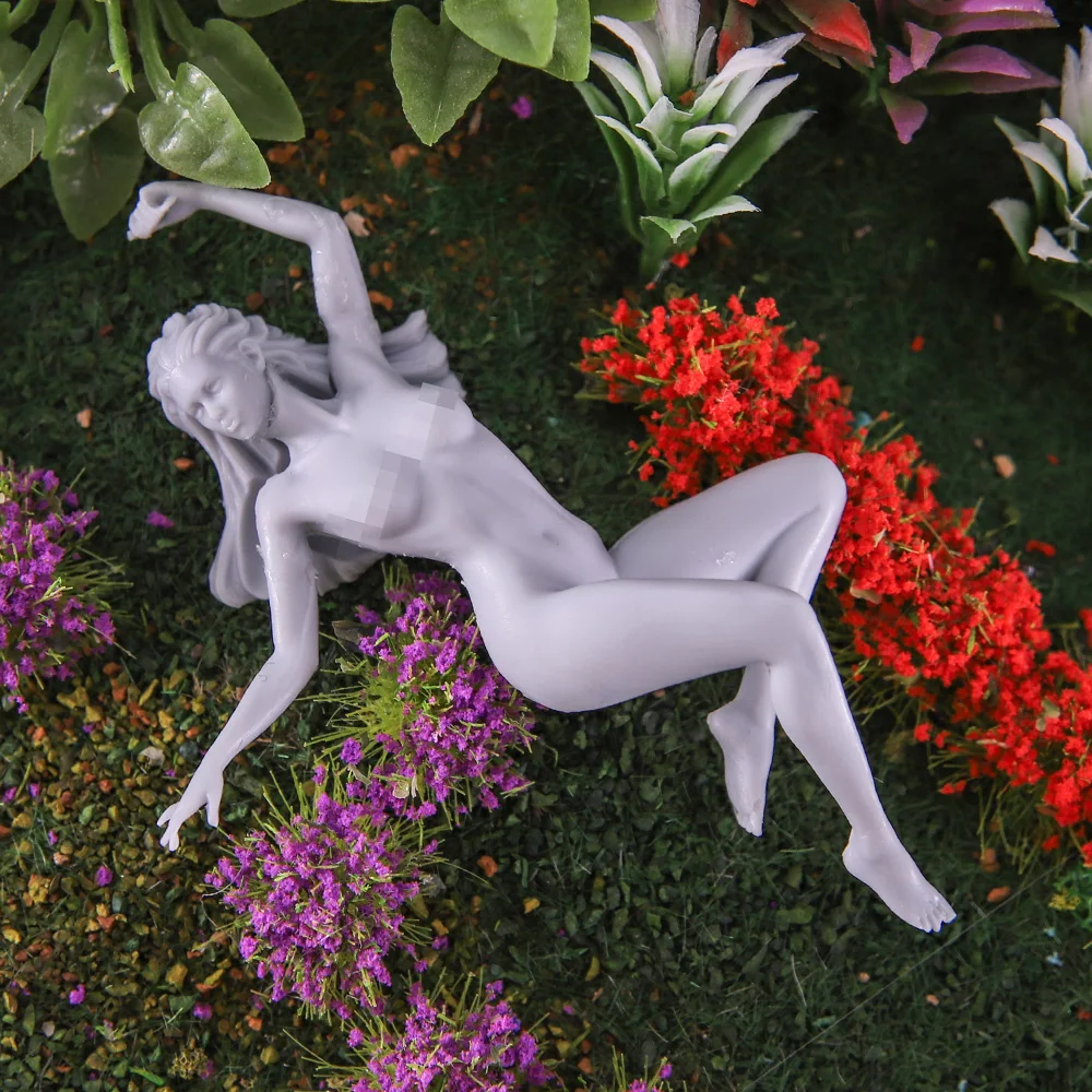 

1 24 Scale Resin Sleeping Girls White Model Figure for DIY Lovers 2Pcs/lot Without Blanket