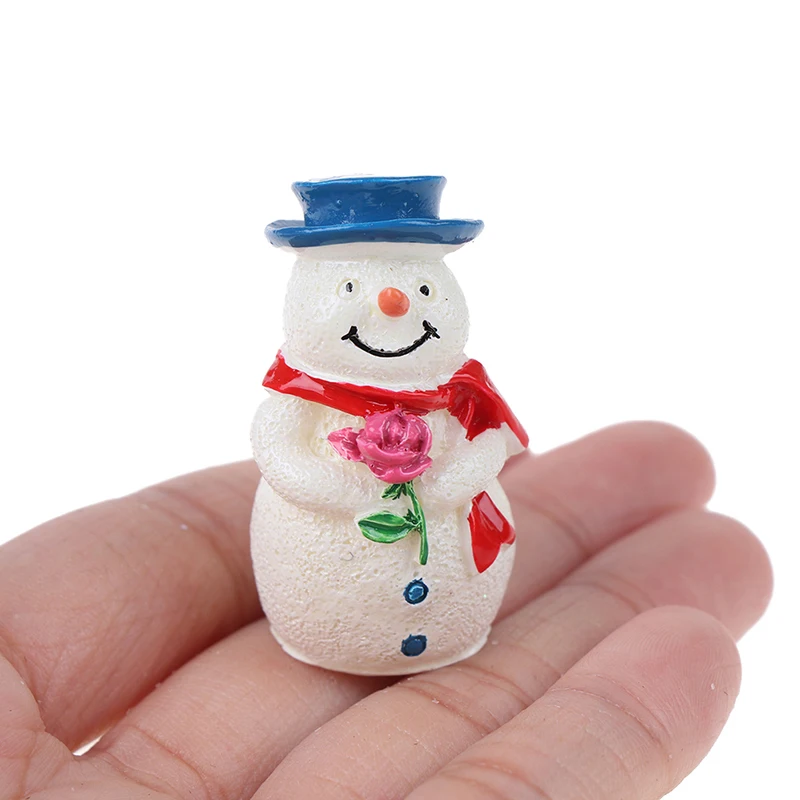 

Cute Lover Snowman Miniature Figurine DIY Fairy Garden Ornaments Mini Christmas Figures Home Decoration Resin Craft Kids Toys