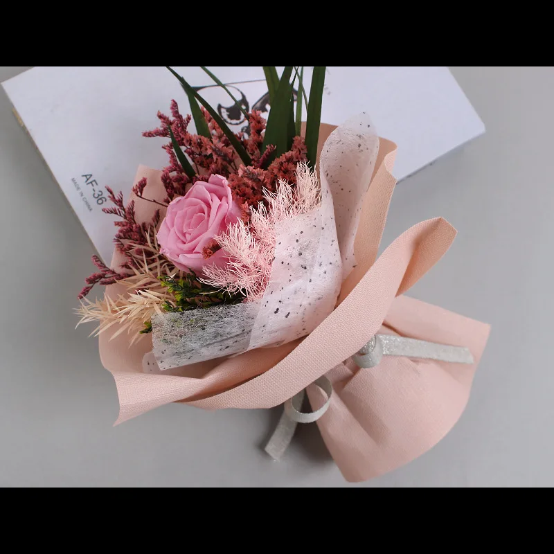 

1 Bouquet Rose Eternelle Hand Holding Flower Valentine Day Gift Classic European Wedding Decor Non-Fading Flores Preservadas