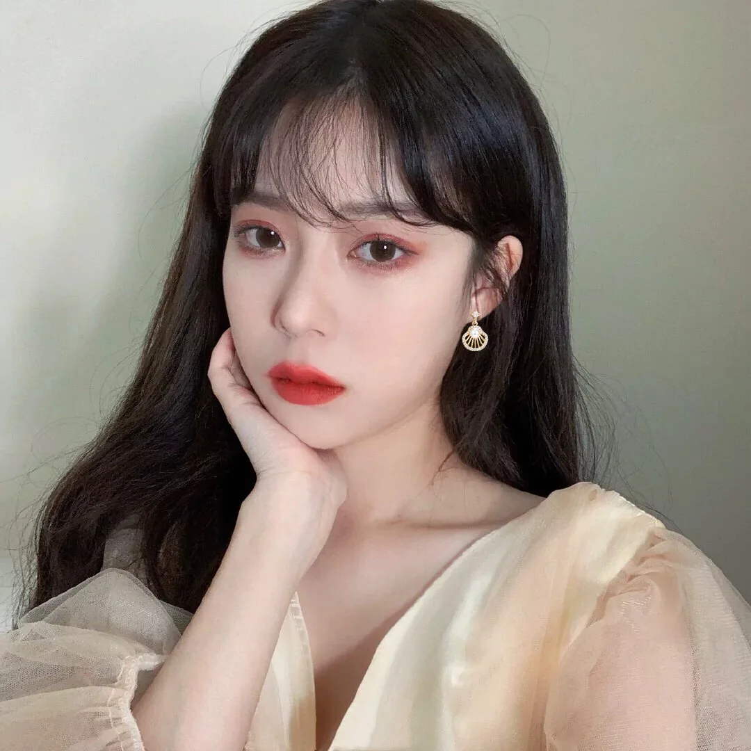

Fashion ladies golden pearl earrings personality romantic jewelry big geometric luxury zircon crystal pearl earrings