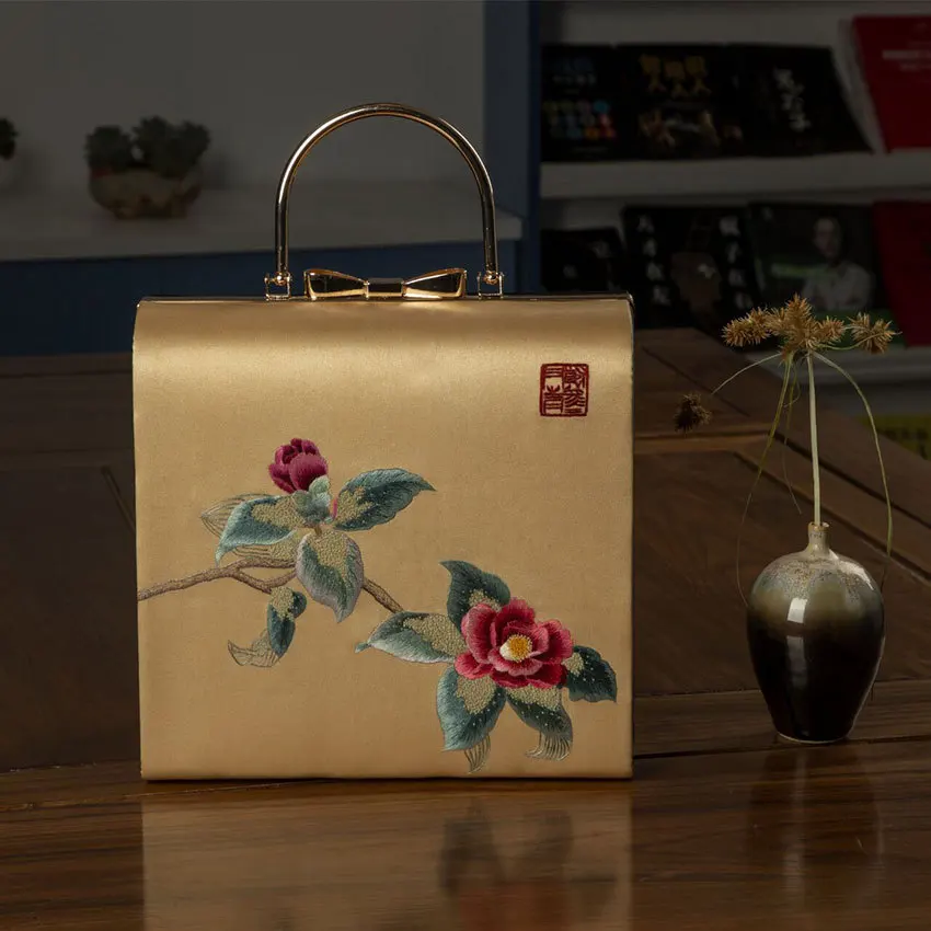 

Suzhou Embroidered Handbag Chinese style hand embroidered silk daily bag Hanfu Qipao handbag slanting cross bag gift