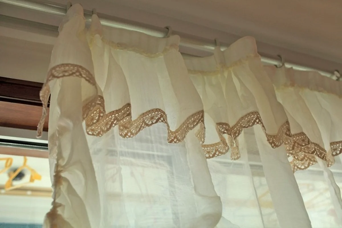 Элегантные светильник-желтые тюлевые занавески для гостиной кружевные