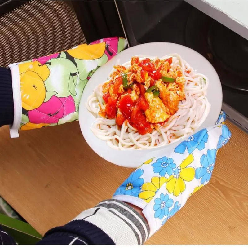 

1PCS Anti-Scalding Oven Gloves Kitchen Accessories And Tool Microwave Insulation Gloves Tray Dish Bowl Baking No-Silp Hand Mitts