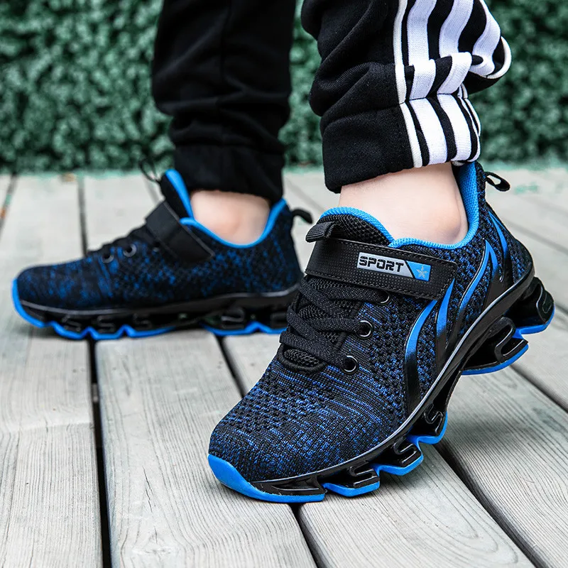 Fashion Big Kids Running Shoes Red Breathable Sneakers Shoes for Kids Outdoor Light Hollow Sole Children Sports Shoes for Boy