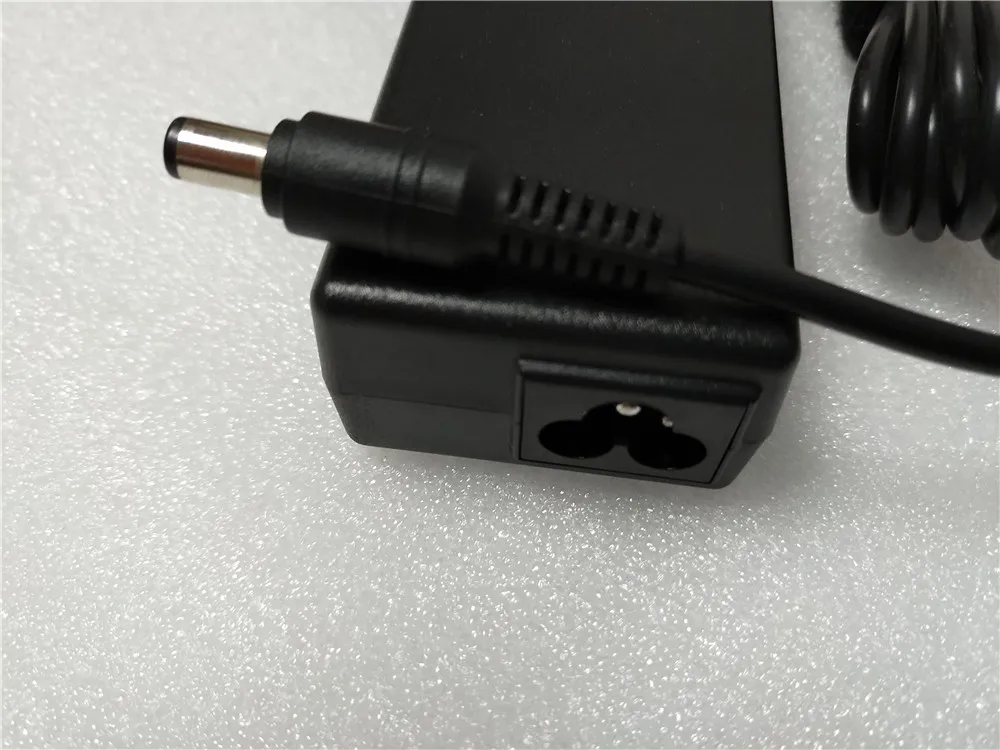 Зарядное устройство для ноутбука Toshiba Portege 2000 2010 3500 3505 4000 4005 4010 M100 M200 M300 M400 R200 R205 S100