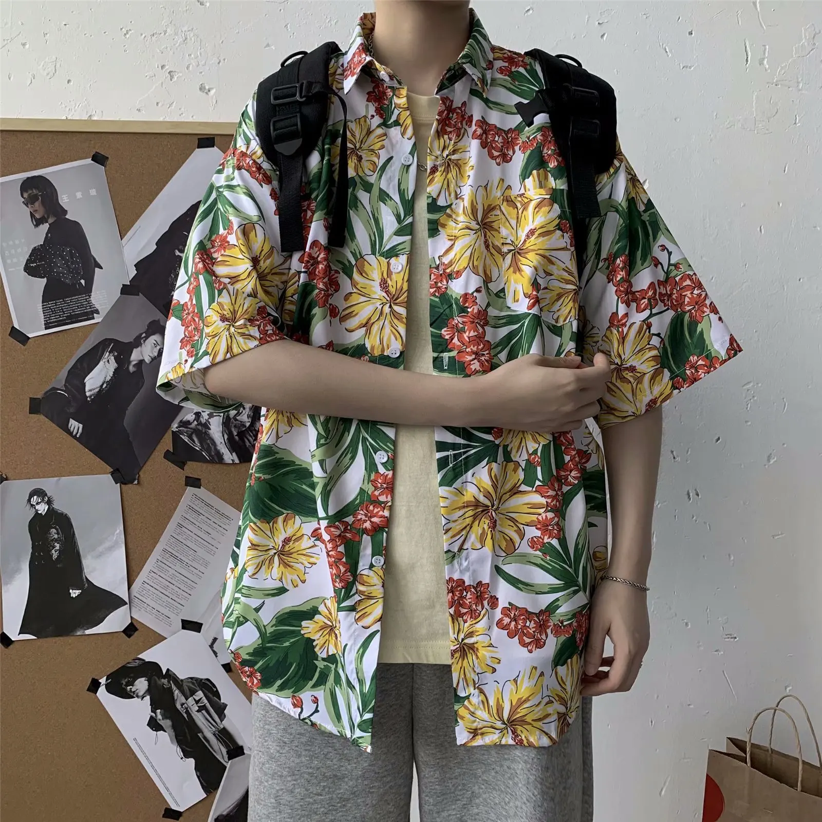 

Hawaiian Flower Shirt Men's Fashion Loose Short Sleeve Top Summer Beach Style Shirt Oversized Top