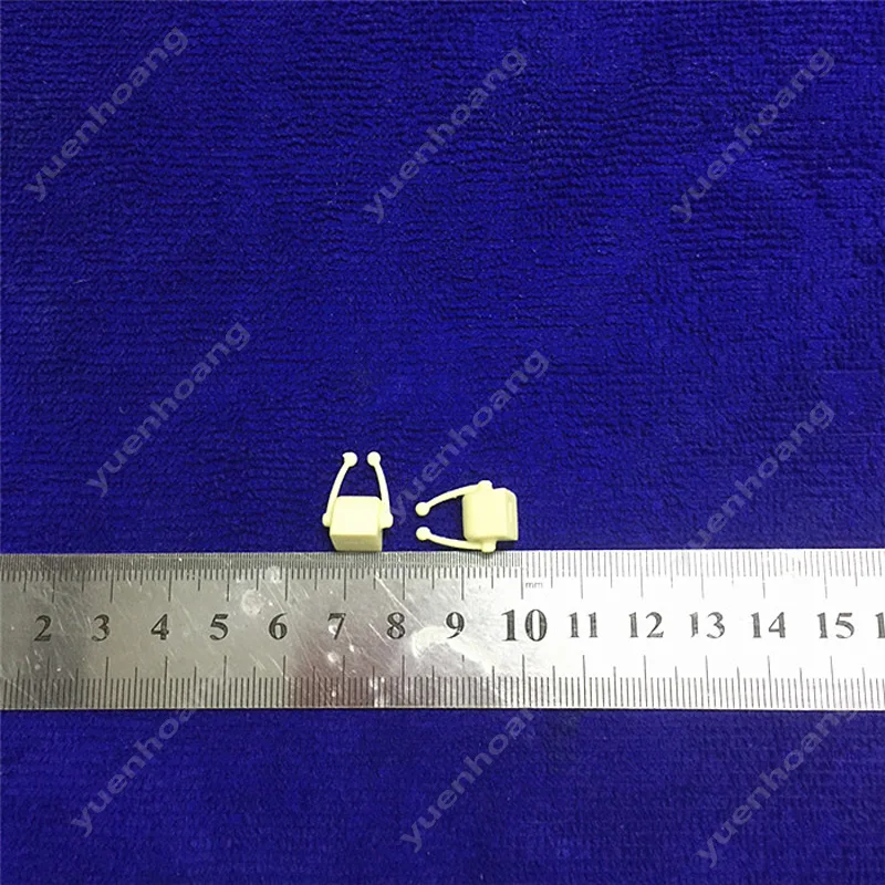 6 штук искусственный бриллиа