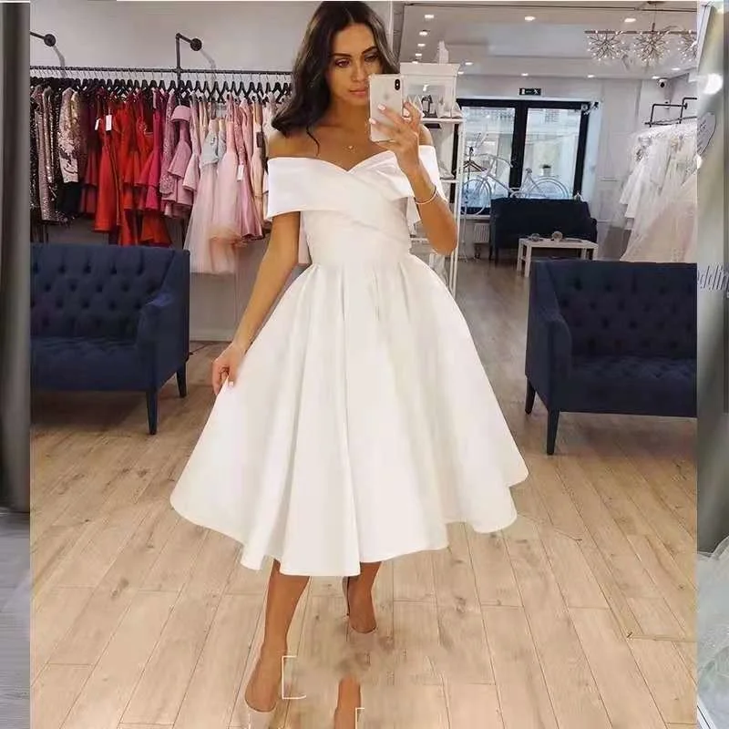 

Sexy Wedding Dress Elegant And Simple Short Neckline Dress