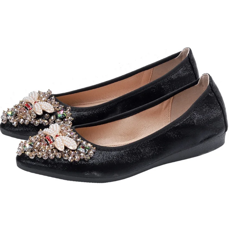 Женские складные балетки на плоской подошве 4 цвета с острым носком стразы