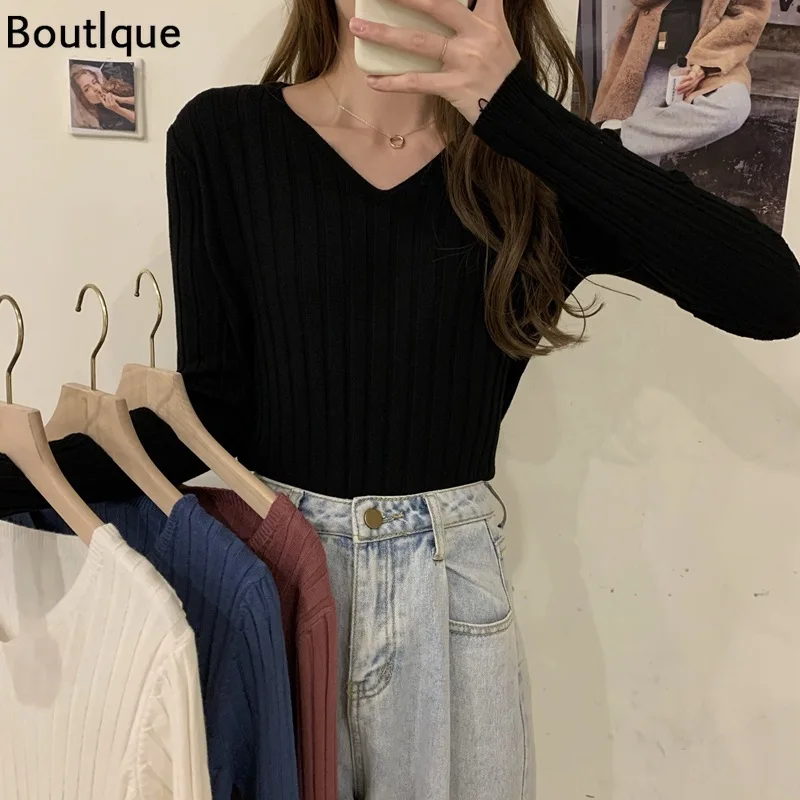 

Женский трикотажный пуловер с V-образным вырезом и длинным рукавом