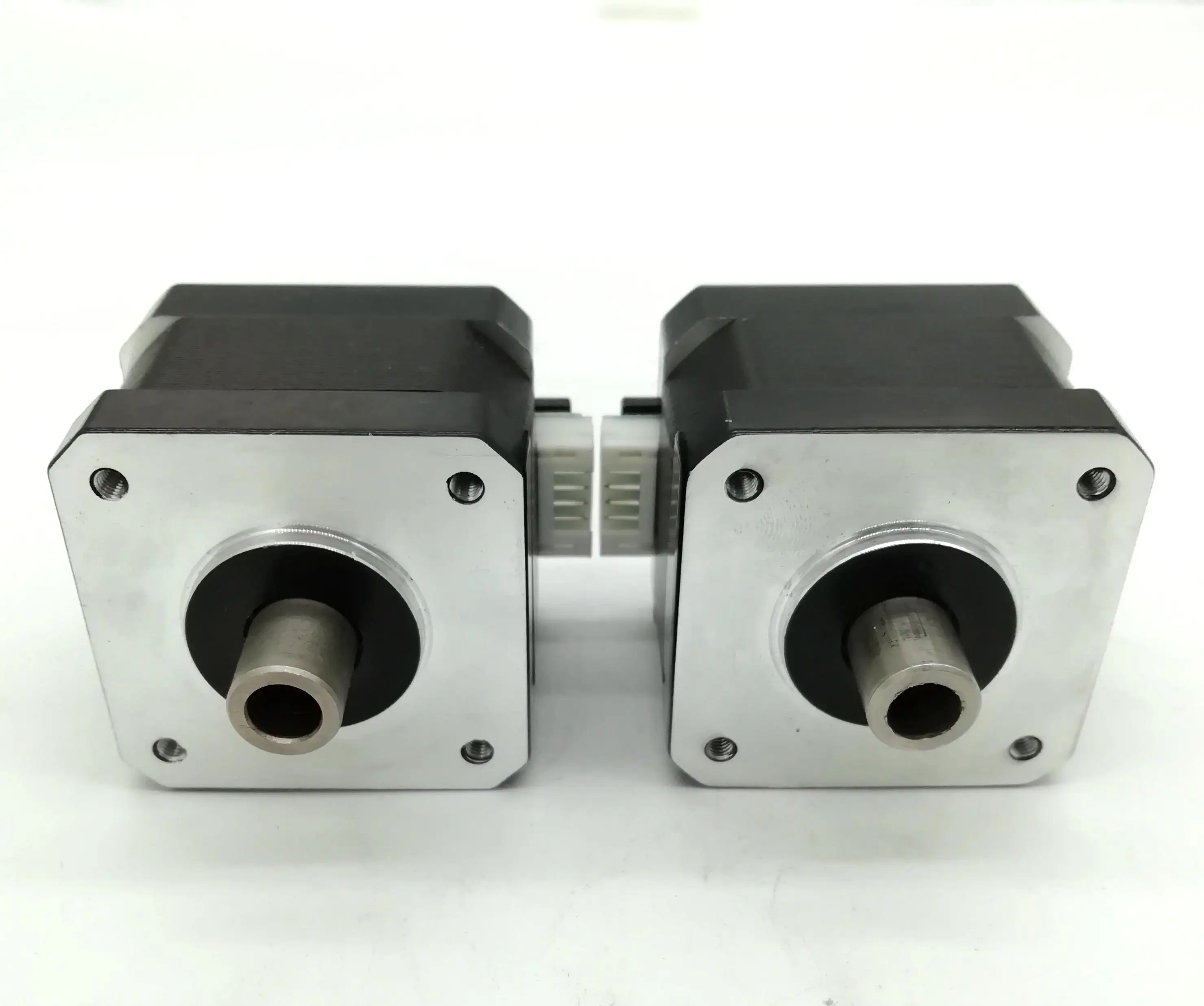 Nema17 Hollow Shaft Stepper Motor with 6.2mm Bore Diameter and 12mm Shaft Length - 1pc 17HS1001-12K62 image 2