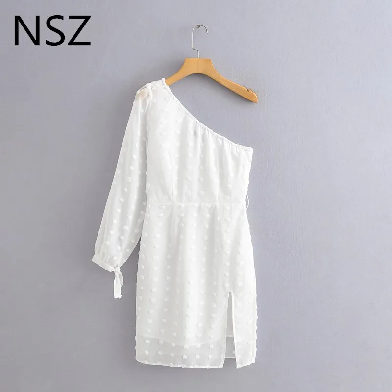 Женское шифоновое платье в горошек NSZ белое на одно плечо с Боковым Разрезом