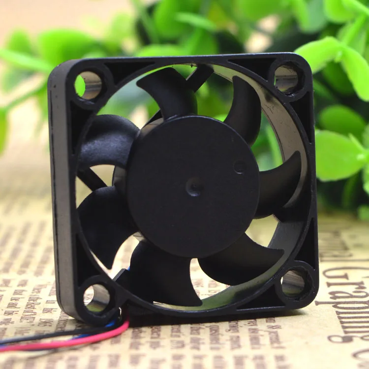 

NEW KF0410B1HMAR 5CM/ 12V 0.8W 3 wires Motor protection cooling