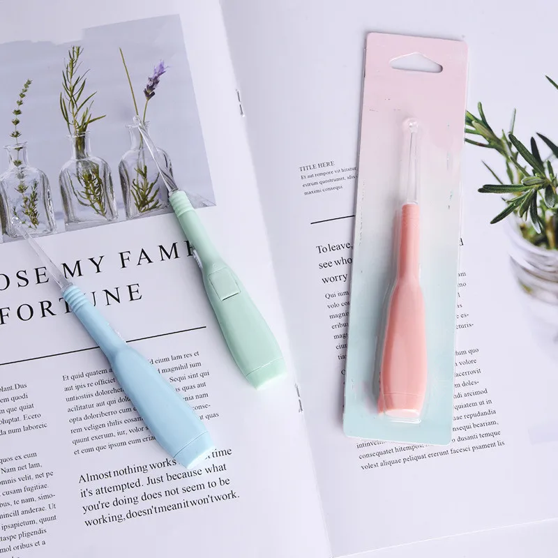 

Household Plastic Light-emitting Ear Scoop Children's Ear Spoon Ear Cleaner Picking Tool Ear Care