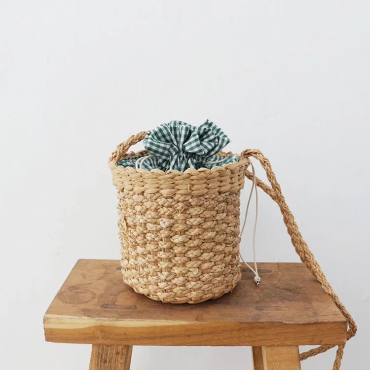 

Women bucket straw Bag Summer Rattan shoulder Handbags Woven Beach Messenger Beach Bags new Lady Tote Travel Bag Hand-woven