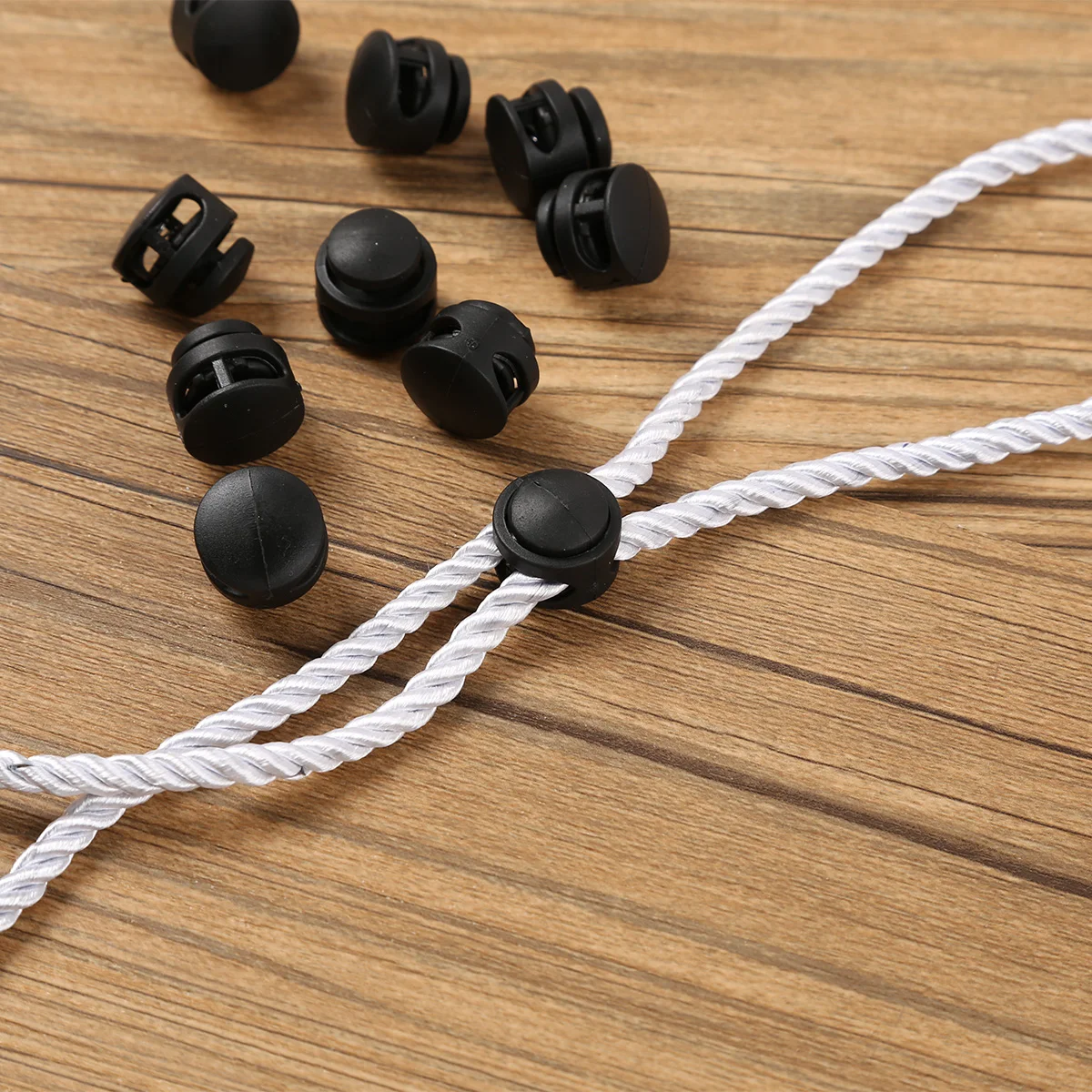 Пластиковые переключатели с двумя отверстиями 50 шт. пружинный шнур со шнурком