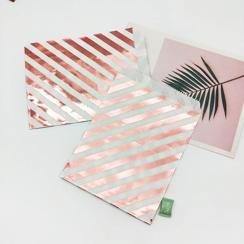 25 шт. подарочные пакеты из розово-золотистой бумаги в полоску с нашивками