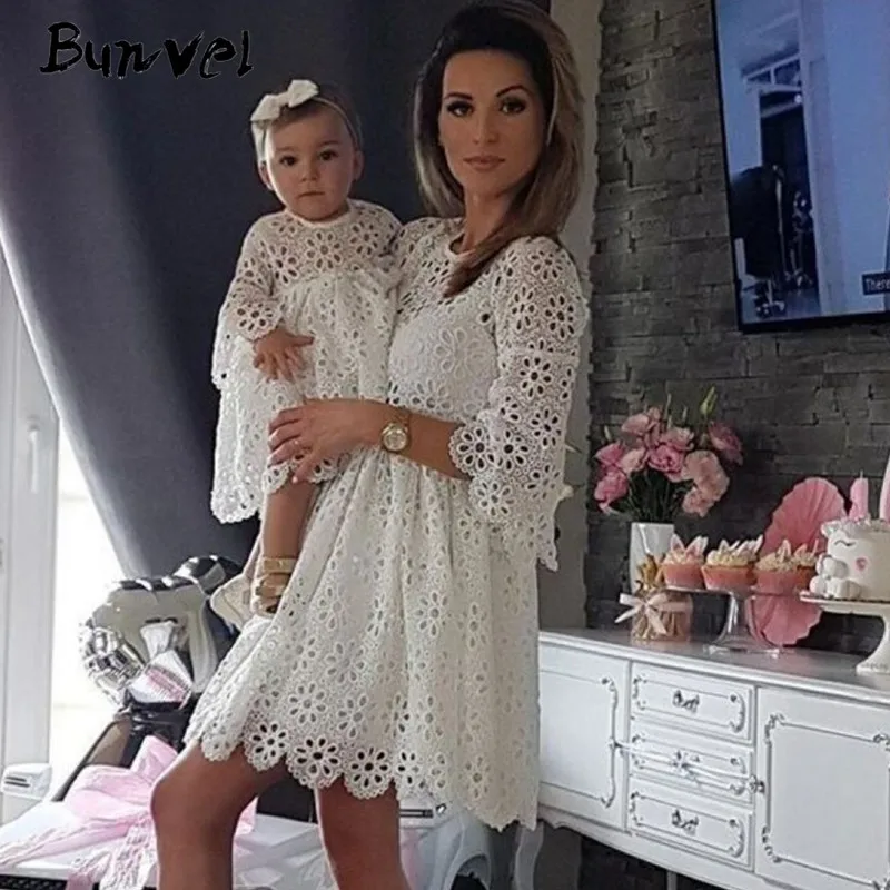Bunvel Boho/платья принцессы для мамы и дочки; кружевная открытая одежда для новорожденных девочек; vestidos Mommy and Me; одежда F