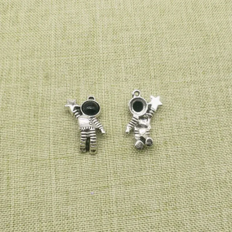 

Fashion lovely astronaut Zinc Alloy personality pendant charm dangles