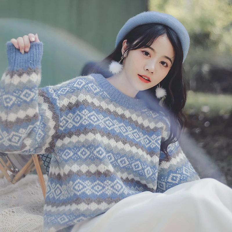 

Hong Kong Style Vintage Soft Sweater Women 2021 Autumn Winter New Lazy Loose O-Neck Pullover Sweater Sweet Plaid Knitted Tops