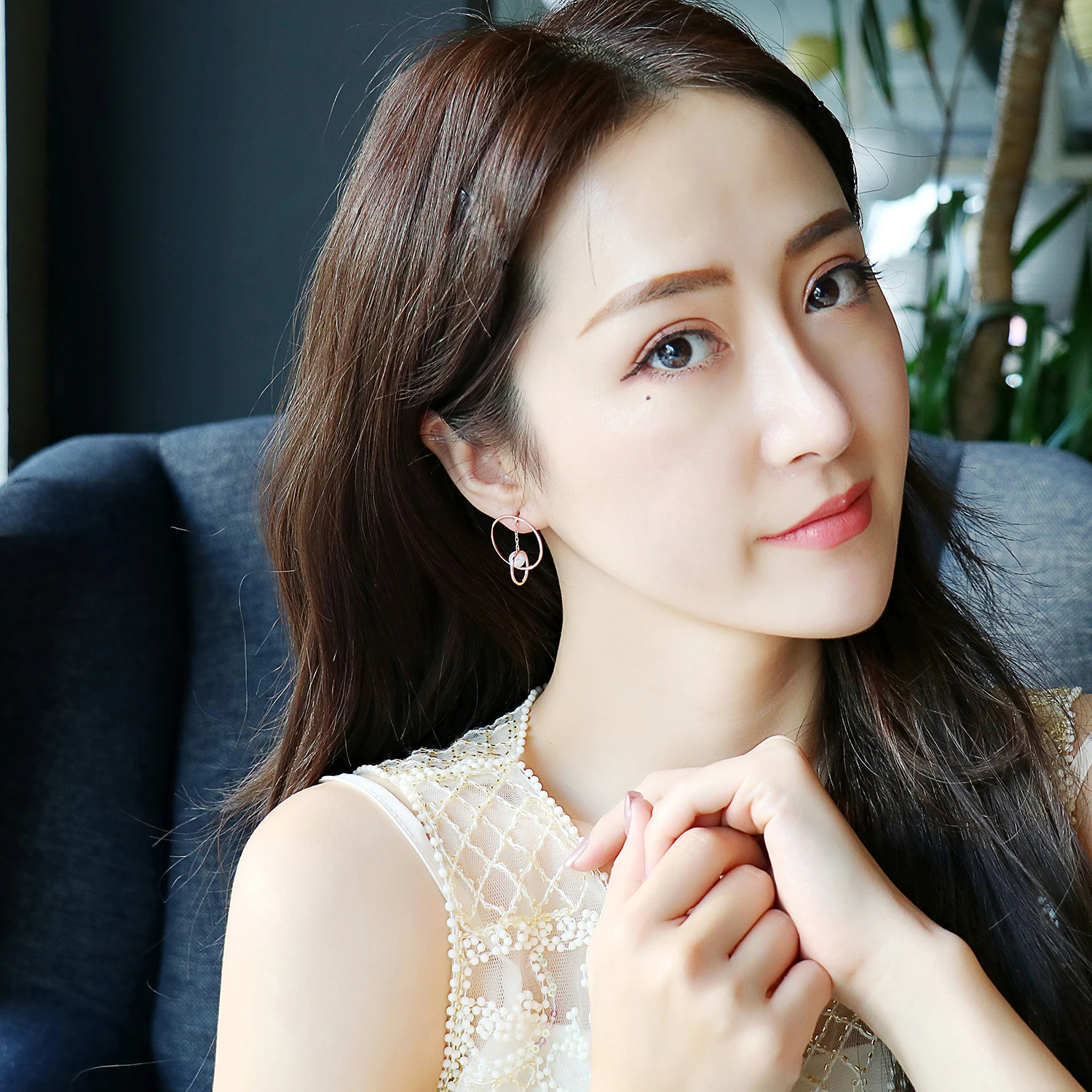 

Korean edition new fashion jewelry round earrings beautiful shell lady tassel earrings4