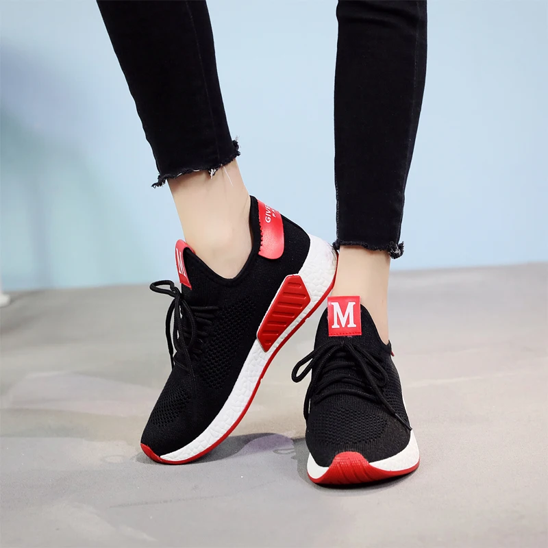 

Women's Ultralight Mesh Breathable Sports Shoes Outdoor Comfortable Non-slip Exercise Running Fitness Sports Casual Shoes