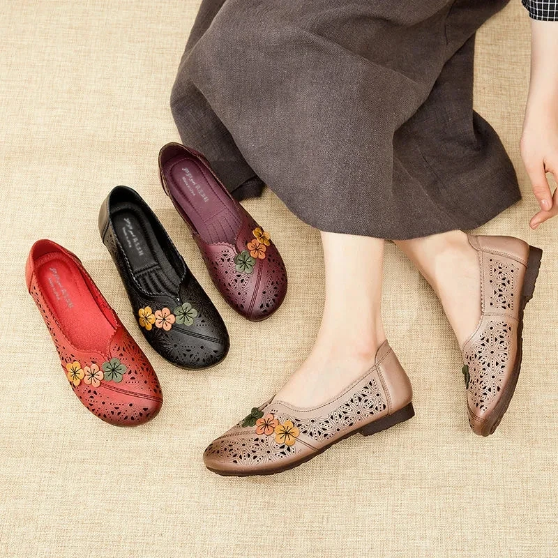 

2021 Retro Design Flower Mother Formal Genuine Leather Flats Outdoor Holiday Casual Sandals