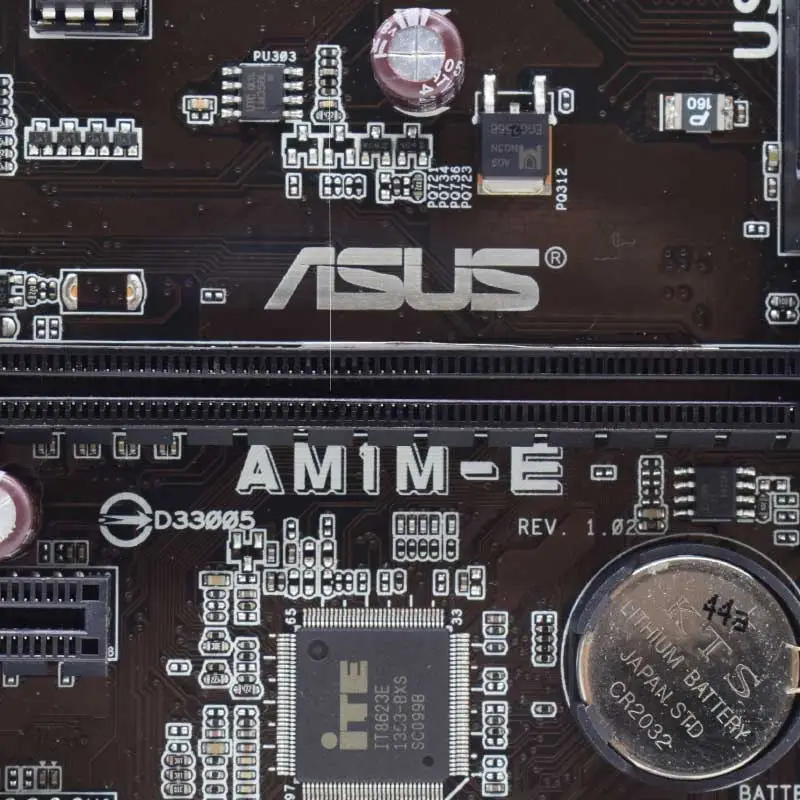 Материнская плата ASUS AM1M-E AM1 DDR3 32 Гб RAM PCI-E X16 VGA HDMI USB3.0 SATA 6 ГБ/сек. UEFI BIOS Micro ATX