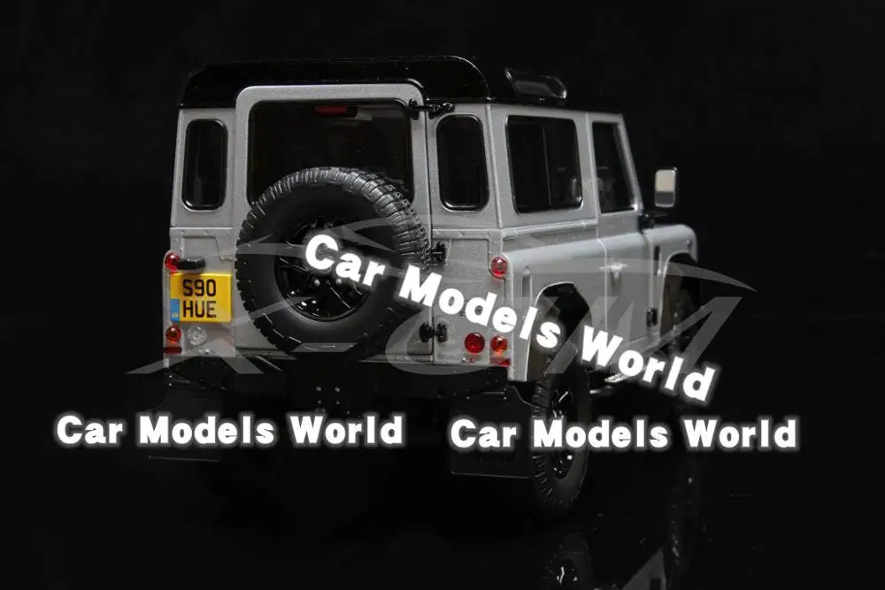 Модель литая автомобиля почти настоящая Defender 90 &quot2000000&quot издание 2015 + небольшой
