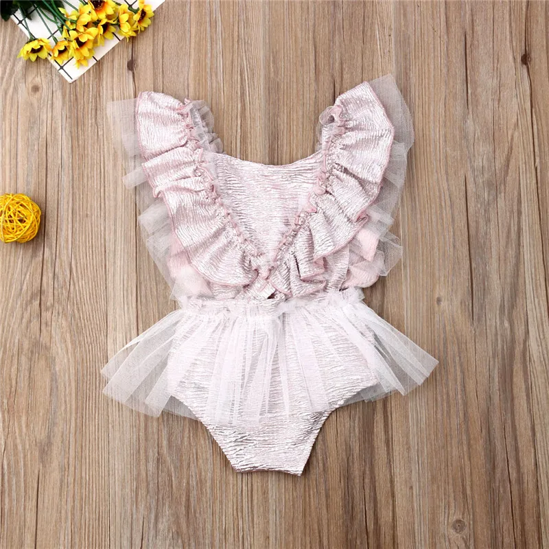 Летний кружевной комбинезон пачка с цветочным принтом и рукавами крылышками для