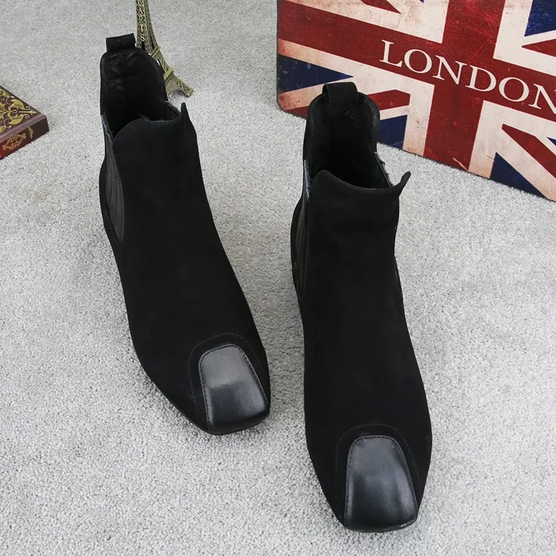 Модные женские замшевые ботинки с квадратным носком без шнуровки в стиле пэчворк