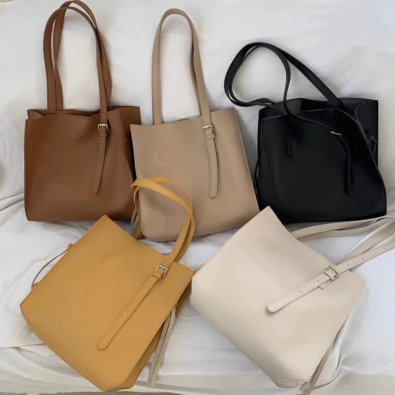 

[EAM] Women New Tote Bag Large Capacity Soft PU Leather Personality All-match Crossbody Shoulder Bag Fashion Tide 2021 18A1476