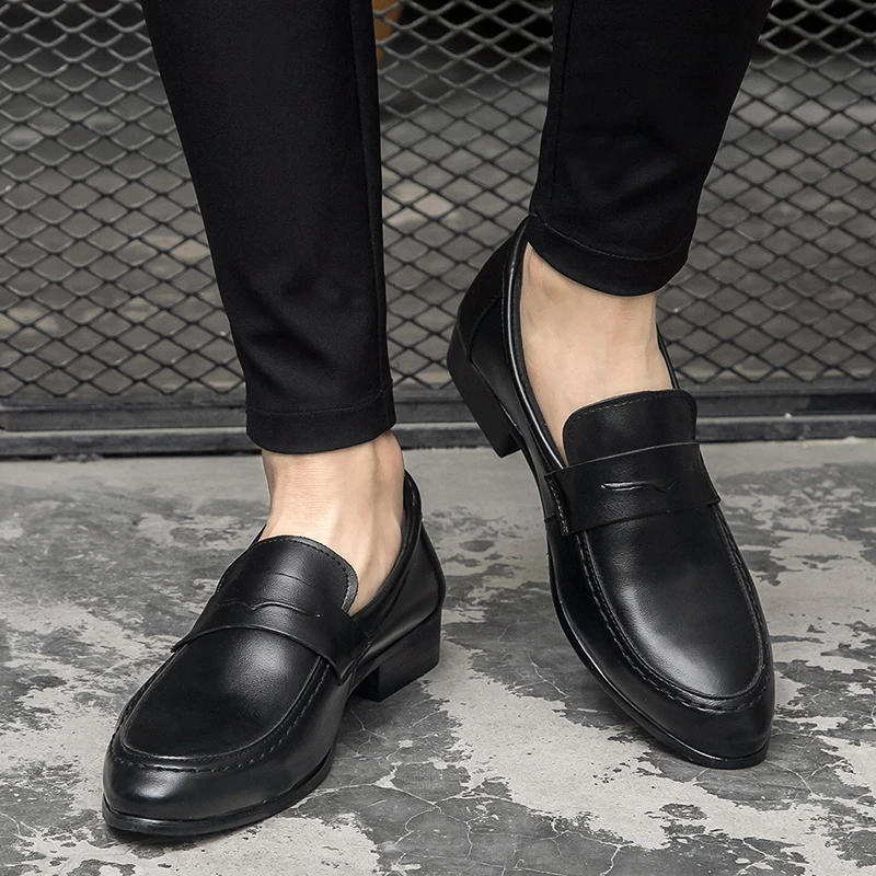 

Мужские повседневные деловые классические туфли, черные, белые мягкие кожаные туфли, слипоны, дышащие летние лоферы