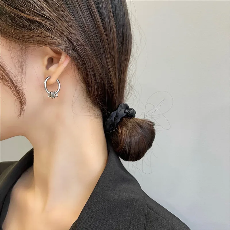 

Brief New Small Circle Bohemian Earrings Fashion Metal Hoop Earrings for Women