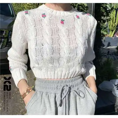 

2020 New Arrivals Korean Chic Sweater Female O-neck Floral Embroidery Twist Long-sleeved Short Pullovers Jumper Wool Autumn