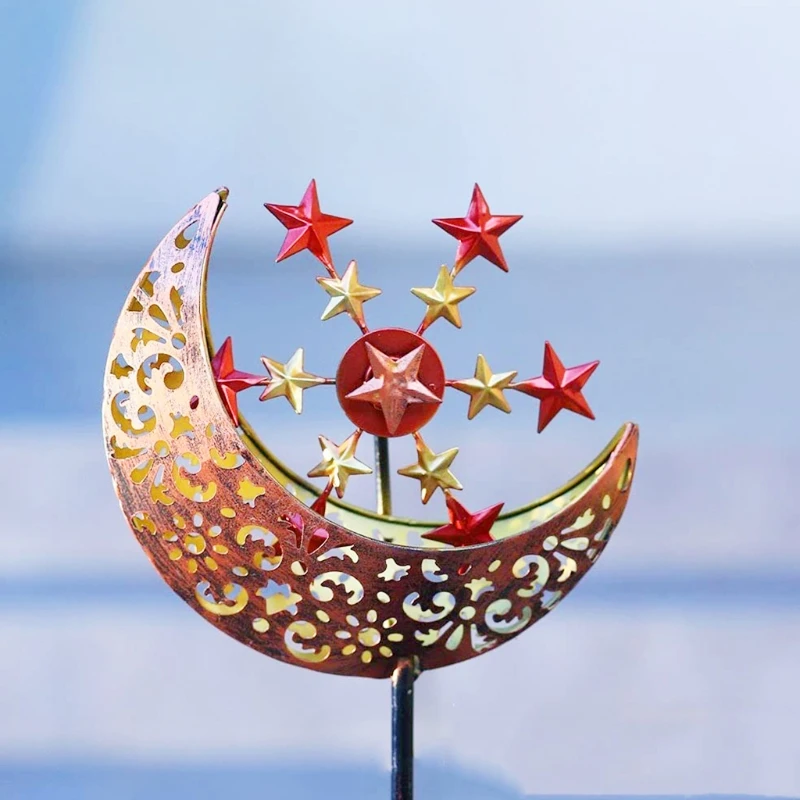 Светильник на солнечной батарее для внутреннего дворика ажурный проекционный