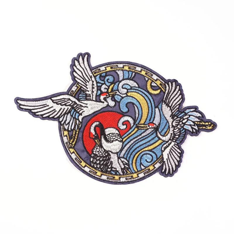 

Creative DIY Embroidery Patches Cranes Thermo Adhesive Decorative Stickers Iron-on Cloth Patch for Clothing Bag Clothes Applique