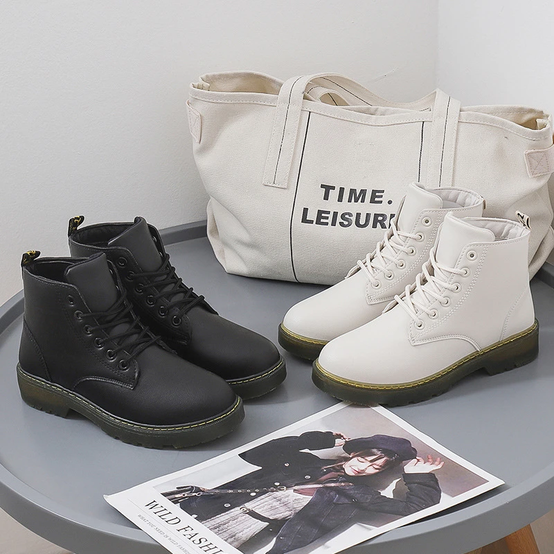 

Winter Women's Snow Short Boots Warm Female Lady Casual Shoes Non-slip Increase Height Slim Round Toe PU Martin Boots