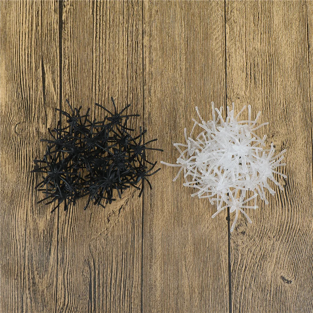 Рисунок 2 - маленький пластиковый поддельный паук