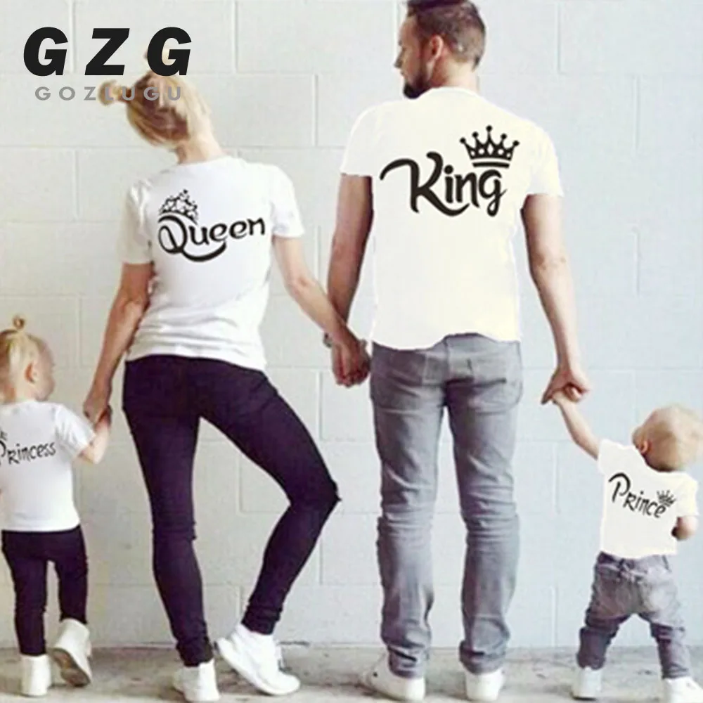 

KING QUEEN PRINCE PRINCESS Family Matching Outfits Print Family Funny Looking Tshirt O-neck Short Sleeve Cotton Couple Tee Top