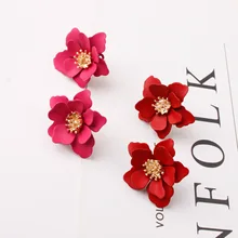 Korean Style Cute Small Flower Stud Earrings For Women Sweet Statement Spray Paint Metal Flower Earring Party Birthday Jewelry