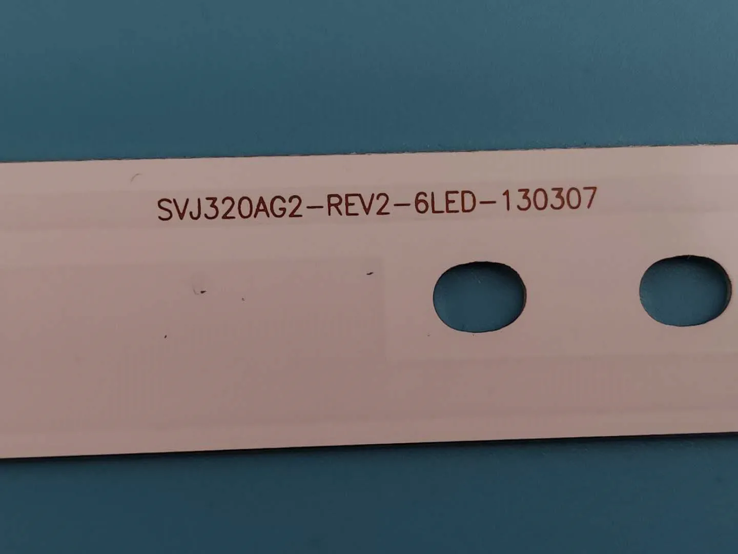 3 шт./компл. 562 мм новая светодиодная лента SVJ320AG2 SVJ320AG2_REV2_6LED_130307 32D2000 SVJ320AK3 SVJ320AL14 |