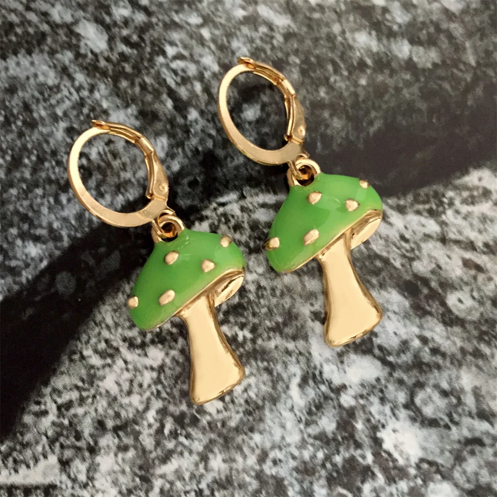 

Серьги-кольца женские с зелеными грибами и золотым покрытием