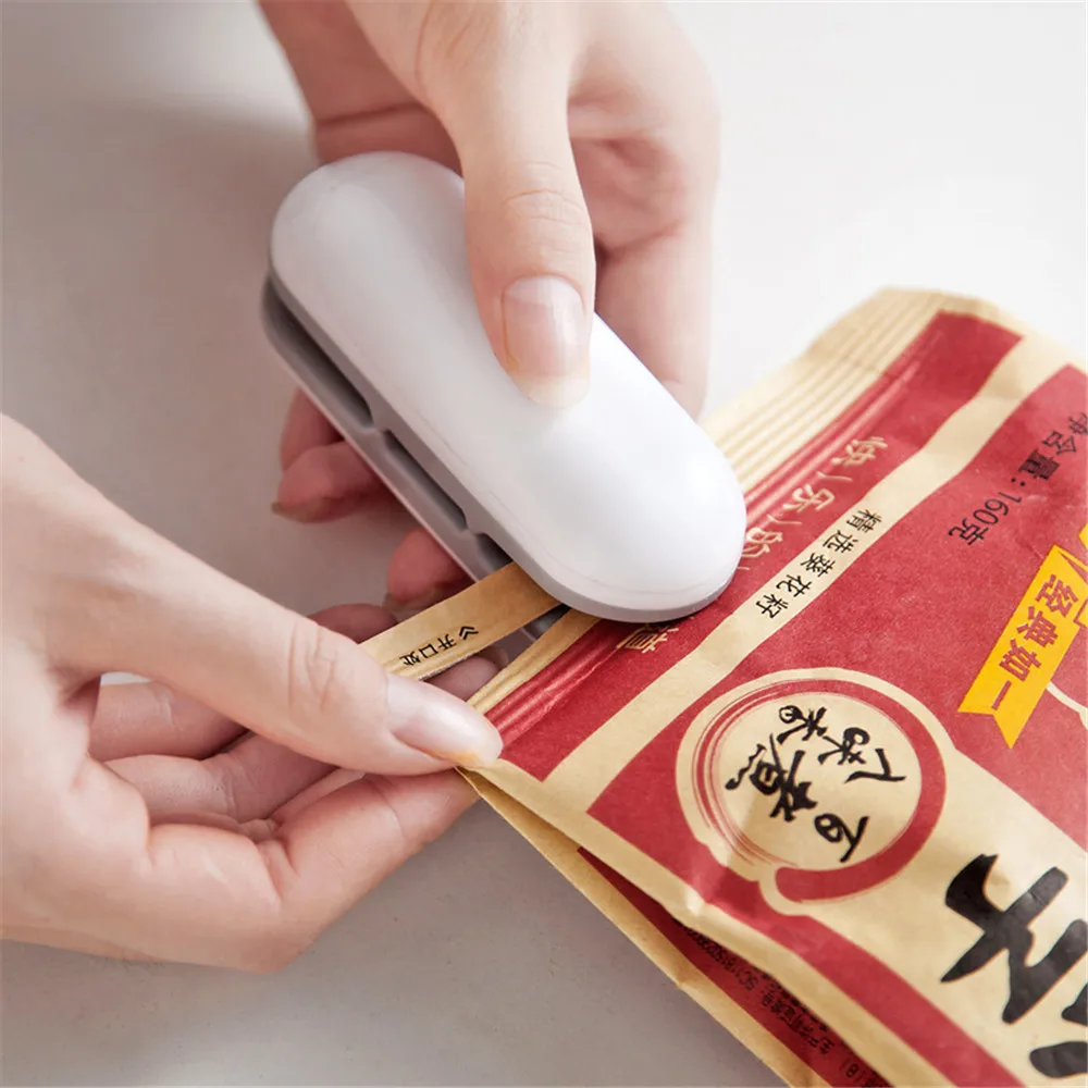 

2Pcs Portable Mini Sealing Household Machine Heat Sealer Capper Food Saver For Plastic Bags Package Mini Gadgets