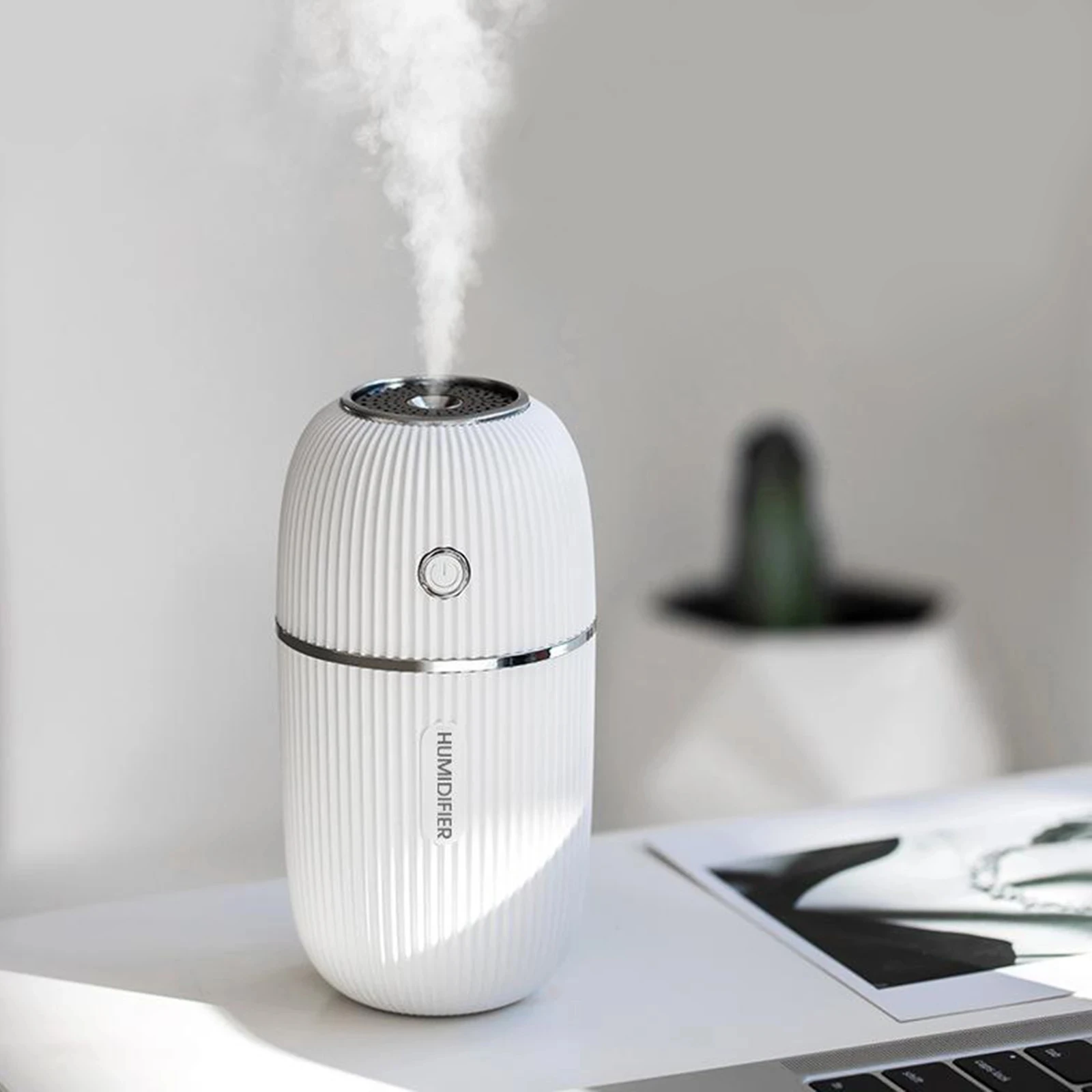 300ml Mini Air Humidifiers Portable Air Purifier Mist Sprayer Essential Oil Aroma Diffuser for Home Car with Colorful Light