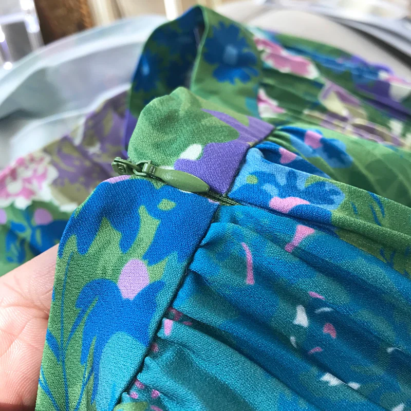 

HarleyFashion European Design Colorful Romantic Floral Printing Empire England Style Luxury Quality Pleated Long Ball Gown Skirt