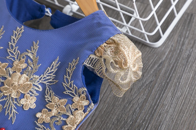 Платья для девочек держащих букет невесты на свадьбе детское платье Детские