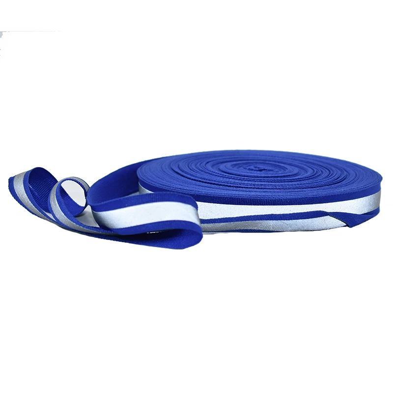 Светоотражающая лента для плетения зеленая красная полоска 2*1 см в ширину 1